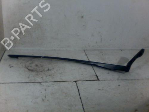 Used Front windshield wiper arm CITROËN C4 I (LC_) 1.6 HDi (90 hp) 26079810