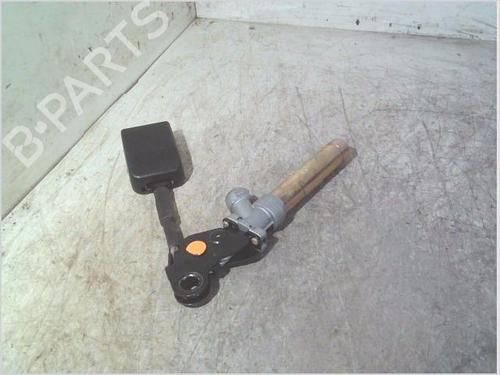 Used Seat buckle PEUGEOT 106 II (1A_, 1C_) 1.1 i (60 hp) 27291222