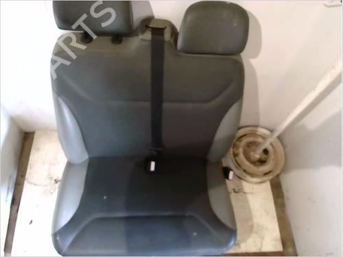 Used Right front seat RENAULT TRAFIC II Van (FL) 1.9 dCi 80 (FL0B) (82 hp) 29062744