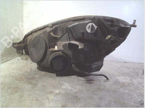 Right headlight CITROËN C4 Picasso I MPV (UD_) 1.6 HDi | BP32263220C29