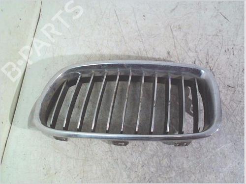 Used Grille BMW 3 (F30, F80) 318 d (136 hp) 26116656