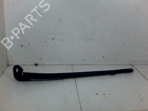 Used Front windshield wiper arm SEAT LEON (1P1) 1.9 TDI (105 hp) 26088208