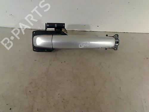 Høyre foran utvendig håndtak SUZUKI SWIFT III (MZ, EZ) 1.3 DDiS (RS413D) (69 hp) 26077172
