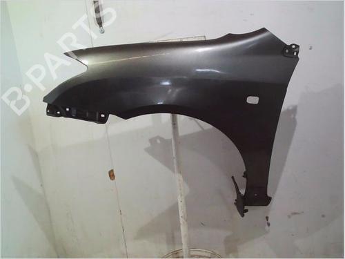 Used Left front fenders TOYOTA COROLLA (_E12_) 2.0 D-4D (CDE120R, CDE120L_) (116 hp) 26115204