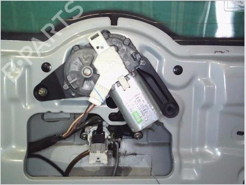 Used Rear wiper motor RENAULT CLIO II (BB_, CB_) 1.2 (BB0A, BB0F, BB10, BB1K, BB28, BB2D, BB2H, CB0A,... (58 hp) 26113407
