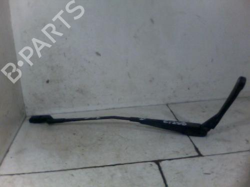Used Front windshield wiper arm PEUGEOT 308 I (4A_, 4C_) 1.6 HDi (109 hp) 26081034