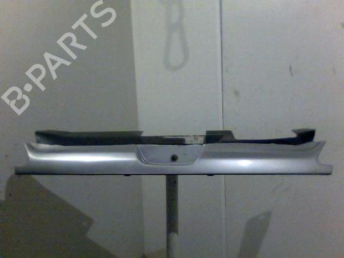 Used Grille PEUGEOT 306 Hatchback (7A, 7C, N3, N5) 1.9 DT (90 hp) 29332834