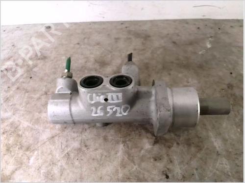 Used Brake master cylinder RENAULT CLIO III (BR0/1, CR0/1) 1.2 16V (BR02, BR0J, BR11, CR02, CR0J, CR11) (75 hp) 26104732