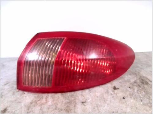 Used Right taillight ALFA ROMEO 147 (937_) 1.9 JTD (937.AXD1A, 937.BXD1A, 937.AXV1A, 937.BXB1A,... (115 hp) 26103195