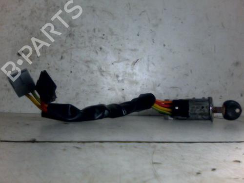 Used Ignition barrel RENAULT TRAFIC Bus (T_, P_, V_) 1.9 D (60 hp) 26093113