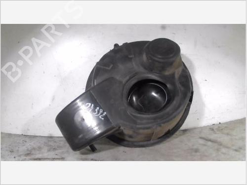 Fuel flap PEUGEOT 208 I (CA_, CC_) 1.2 PureTech 82 | BP26096115C131