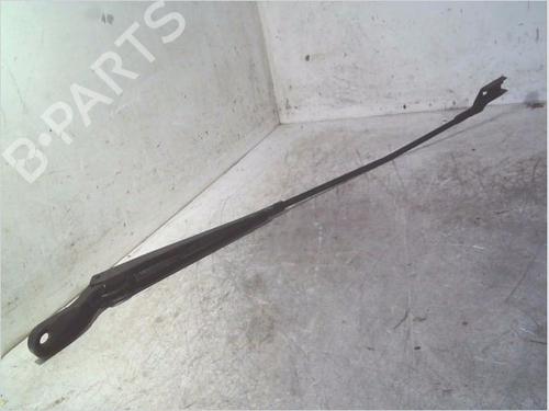 Vindspejlsviskerarm RENAULT TWINGO II (CN0_) 1.2 16V (CN04, CN0B) (75 hp) 31884790