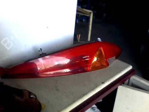 Used Right taillight RENAULT CLIO III (BR0/1, CR0/1) 1.5 dCi (C/BR0G, C/BR1G) (68 hp) 26115772