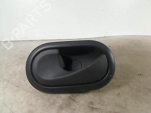 Used Front left interior door handle RENAULT CLIO III (BR0/1, CR0/1) 1.5 dCi (C/BR0G, C/BR1G) (68 hp) 26083442
