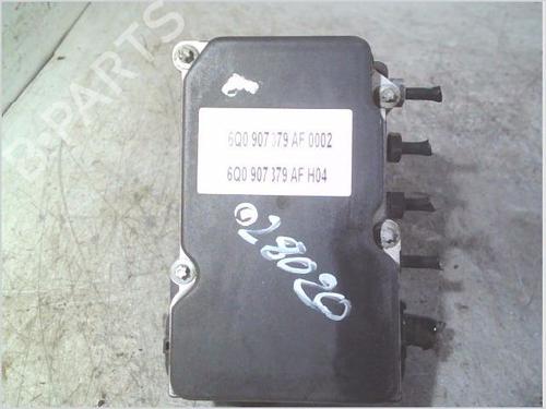 Używane Pompa ABS VW POLO IV (9N_, 9A_) 1.4 TDI (80 hp) 30566274