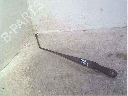 Used Front windshield wiper arm Front windshield wiper arm PEUGEOT 207 (WA_, WC_) 1.6 HDi (90 hp) 32855838 32855838