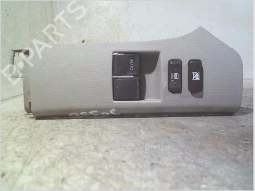 Used Switch TOYOTA YARIS (_P9_) 1.4 D-4D (NLP90_, NLP90R) (90 hp) 29014979