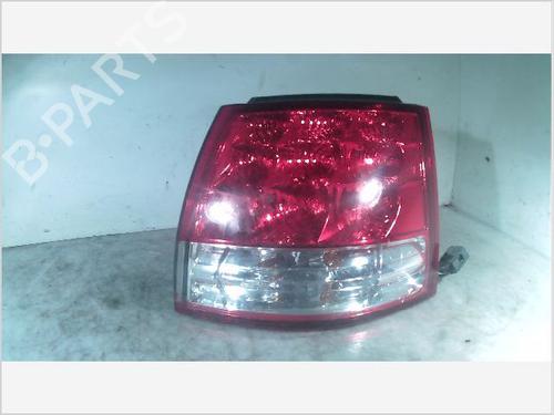 Used Right taillight CITROËN C-CROSSER (VU_, VV_) 2.2 HDi (156 hp) 26097632