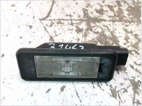 Used Licence plate light PEUGEOT 208 I (CA_, CC_) 1.6 HDi (92 hp) 31015924
