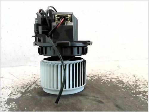 Used Heater blower motor Heater blower motor RENAULT CLIO V (B7_) 1.0 TCe 100 (B7MT) (101 hp) 40504431 40504431