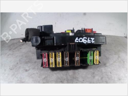 Used Fuse box PEUGEOT 206 Hatchback (2A/C) 1.4 i (75 hp) 26098793