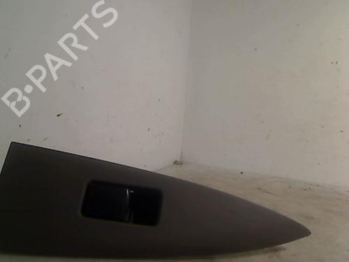 Used Left rear window switch NISSAN NOTE (E11, NE11) 1.5 dCi (86 hp) 26093676