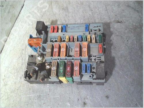 Used Fuse box Fuse box 37236025 37236025