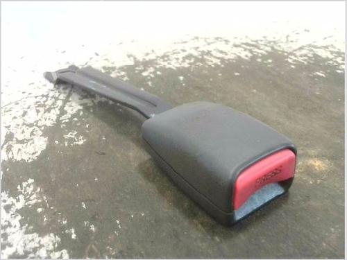 Used Seat buckle Seat buckle MERCEDES-BENZ CLK (C209) CLK 270 CDI (209.316) (170 hp) 40047223 40047223