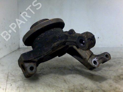 Used Left front steering knuckle RENAULT CLIO III (BR0/1, CR0/1) 1.4 16V (98 hp) 26087789