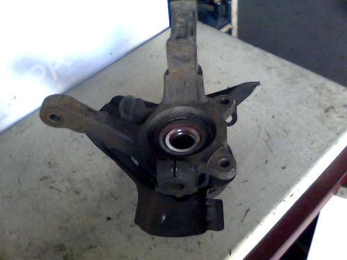 Left front steering knuckle CITROËN JUMPY I Van (BS_, BT_, BY_, BZ_) 2.0 HDi 95 | BP26059219M25 