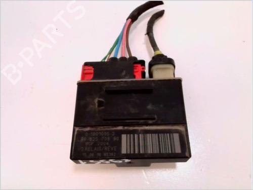 Used Electronic sensor PEUGEOT 308 II (LB_, LP_, LW_, LH_, L3_) 2.0 BlueHDi 150 (150 hp) 31260678