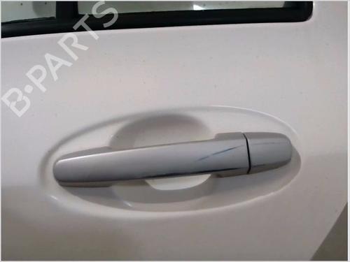 Used Rear left exterior door handle TOYOTA YARIS (_P9_) 1.4 D-4D (NLP90_, NLP90R) (90 hp) 26107177