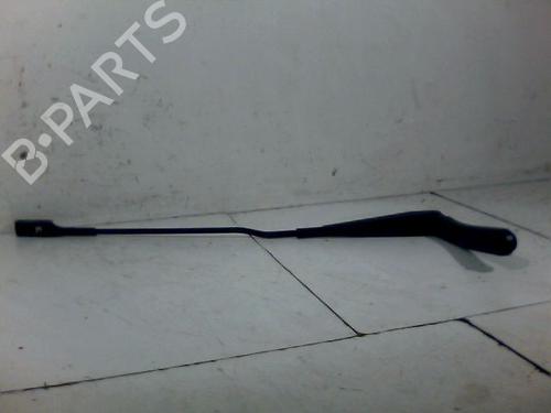 Used Front windshield wiper arm AUDI A4 B8 (8K2) 2.7 TDI (190 hp) 26087123