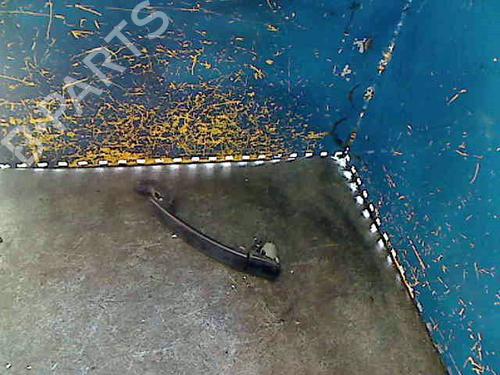 Używane Klamka zewnętrzna drzwi przednich prawych VW GOLF IV (1J1) 1.6 16V (105 hp) 29540216