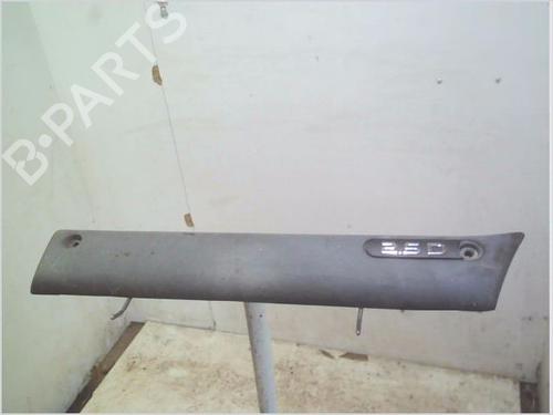 Used Door moulding trim RENAULT MASTER II Bus (JD) 2.5 D (JD1A, JD0E, JD0A, JD1E) (80 hp) 30642832