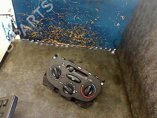 Commande Chauffage PEUGEOT 206 Hatchback (2A/C) 1.4 HDi eco 70 (68 hp) 26085758