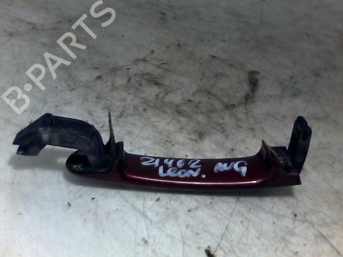 Venstre foran utvendig håndtak SEAT LEON (1M1) 1.6 16 V | BP28323645C128 