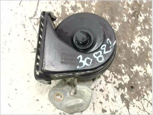 Used Horn FORD FOCUS III Saloon 1.6 TDCi (115 hp) 31852056