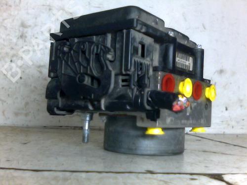 Pompe ABS RENAULT CLIO III (BR0/1, CR0/1) 1.5 dCi (75 hp) 26056577