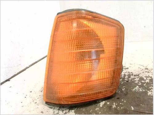 Used Left front indicator Left front indicator MERCEDES-BENZ 190 (W201) E 2.0 (118 hp) 31997668 31997668