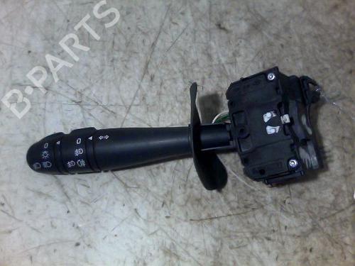 Used Headlight switch RENAULT CLIO II (BB_, CB_) 1.5 dCi (B/CB07) (65 hp) 26072221