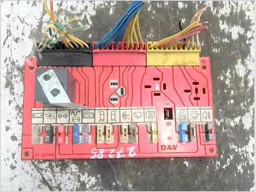 Used Fuse box Fuse box RENAULT 9 (L42_) 1.4 (L422, L42C) (60 hp) 36233147 36233147