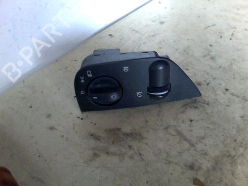 Used Headlight switch VW POLO III (6N1) 55 1.4 (55 hp) 26086158
