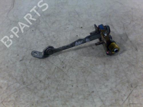 Used Hinge/Door check strap RENAULT MEGANE I (BA0/1_) 1.6 16V (BA04, BA0B, BA11, BA1J, BA16, BA19, BA1K, BA1V,... (107 hp) 26066957