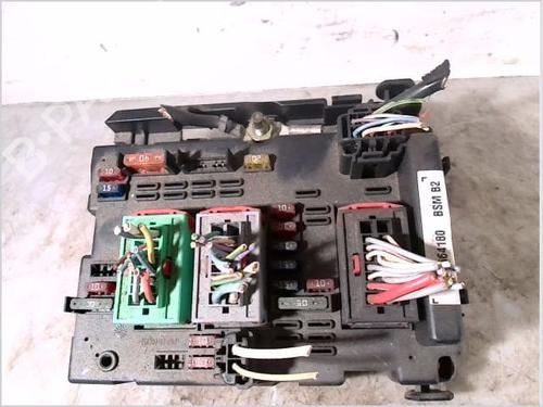 Used Fuse box PEUGEOT 307 Break (3E) 2.0 HDI 90 (90 hp) 26100148