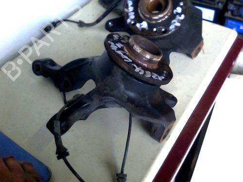 Used Right front steering knuckle RENAULT LAGUNA II (BG0/1_) 2.2 dCi (BG0F) (150 hp) 26057962