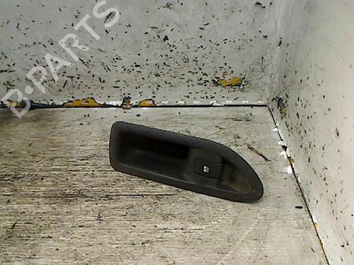 Used Right rear window switch RENAULT LAGUNA II (BG0/1_) 1.9 dCi (107 hp) 26061991