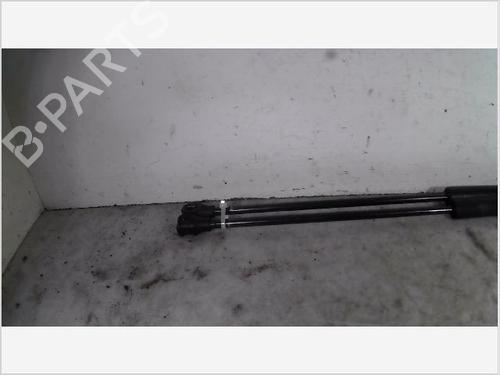 Tailgate lift support PEUGEOT 106 II (1A_, 1C_) 1.0 i | BP26102493C138 
