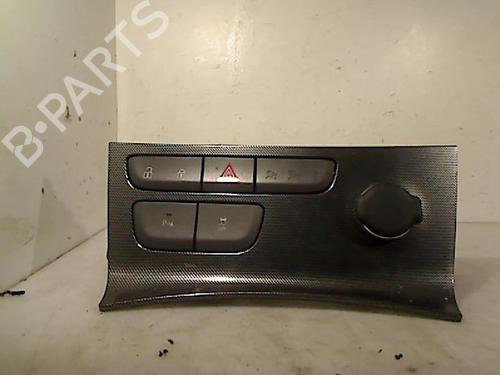 Used Warning switch CHEVROLET MALIBU (V300) 2.0 D (160 hp) 26089760