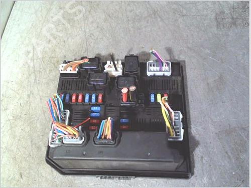 Scatola fusibili Scatola fusibili RENAULT KOLEOS I (HY_) 2.0 dCi (HY0K) (150 hp) 34285251 34285251